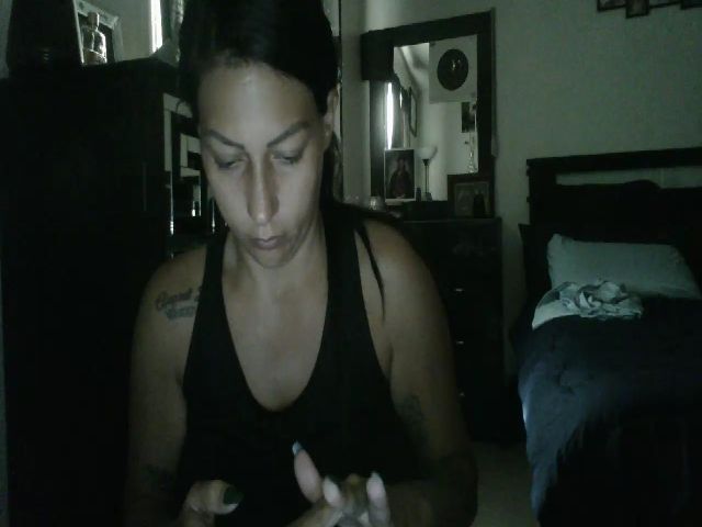 Live sex webcam photo for Angel_Marie1 #274554752