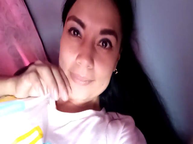 Live sex webcam photo for Angel_Redrose #272035754