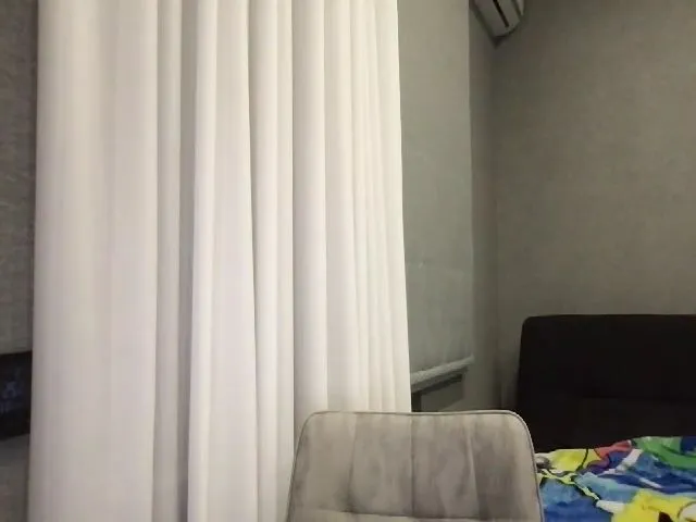 Live sex webcam photo for Angel_USA #271945186