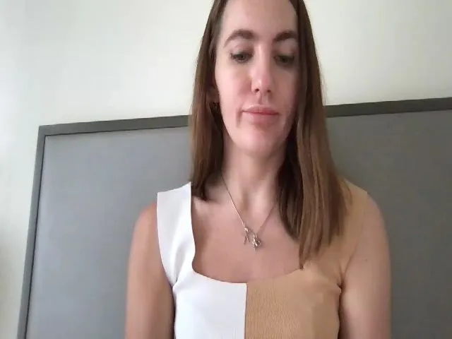 Live sex webcam photo for Angel_USA #272887355