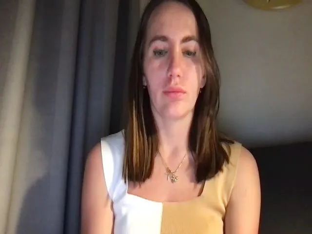 Live sex webcam photo for Angel_USA #272889887