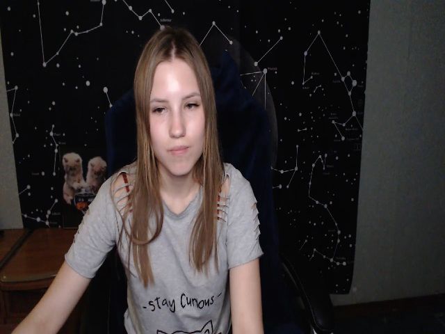 Live sex webcam photo for AngelaOwen #273245480