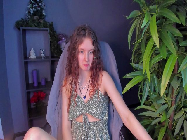 Live sex webcam photo for AngelaShines #272254733