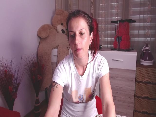 Live sex webcam photo for Angelcat001 #273064472