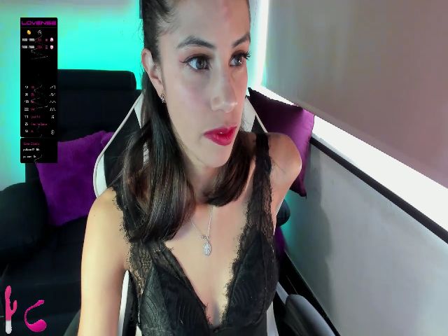 Live sex webcam photo for Angelicce_ #272162370