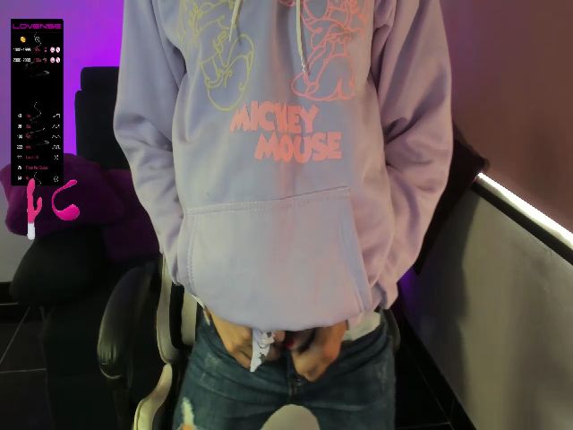 Live sex webcam photo for Angelicce_ #272373785