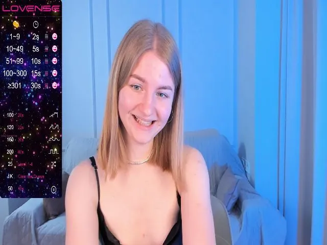 Live sex webcam photo for Angelicfame #273283402