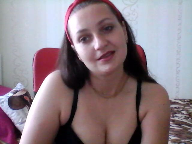 Live sex webcam photo for AngellMaria #273663703