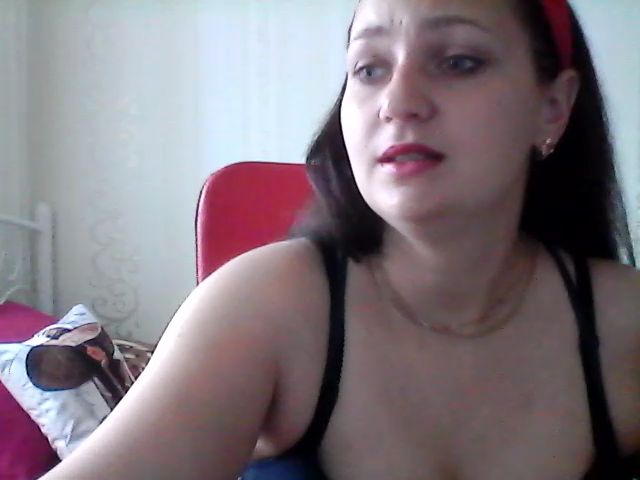 Live sex webcam photo for AngellMaria #273697720