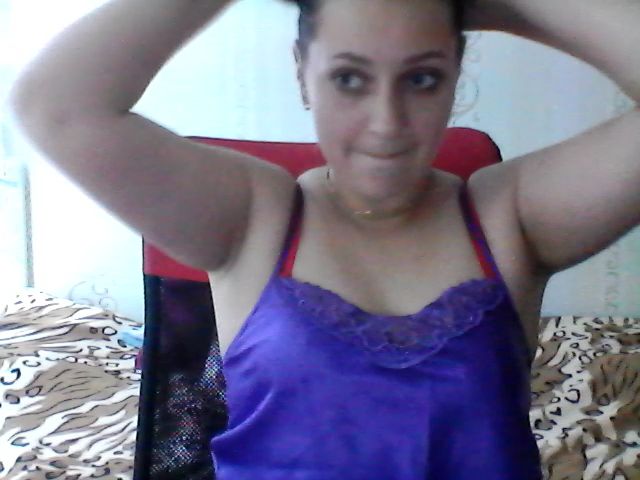 Live sex webcam photo for AngellMaria #273797794