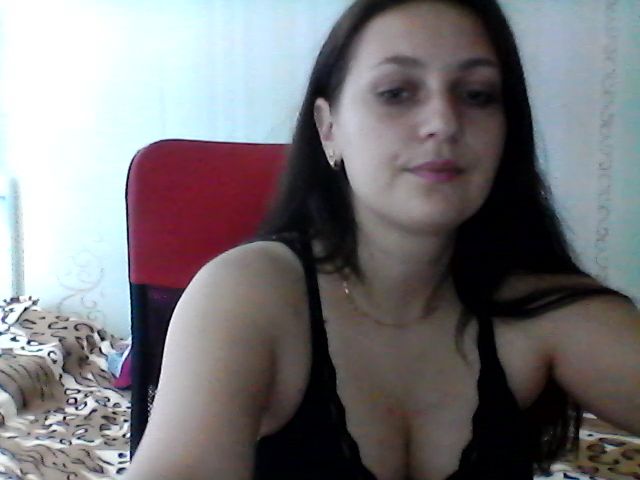 Live sex webcam photo for AngellMaria #273879837
