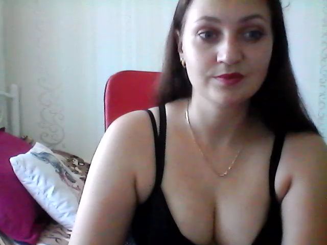 Live sex webcam photo for AngellMaria #273919870