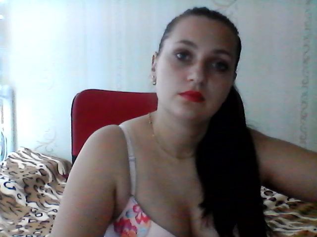 Live sex webcam photo for AngellMaria #273943313