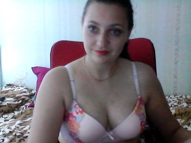 Live sex webcam photo for AngellMaria #273961105