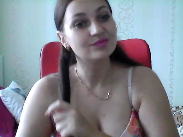 Live sex webcam photo for AngellMaria #273978349
