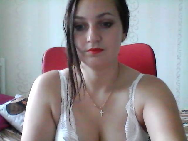 Live sex webcam photo for AngellMaria #274328893