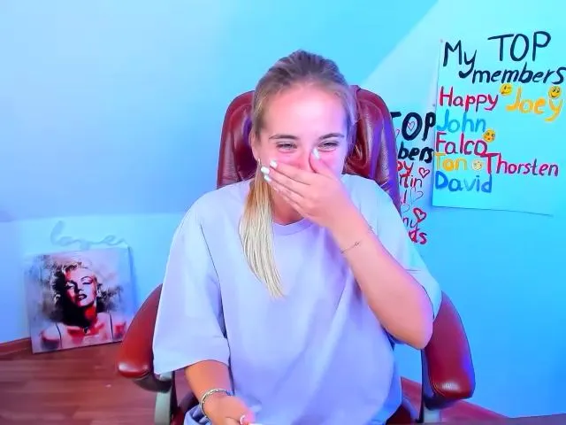 Live sex webcam photo for Angell__si #274176671