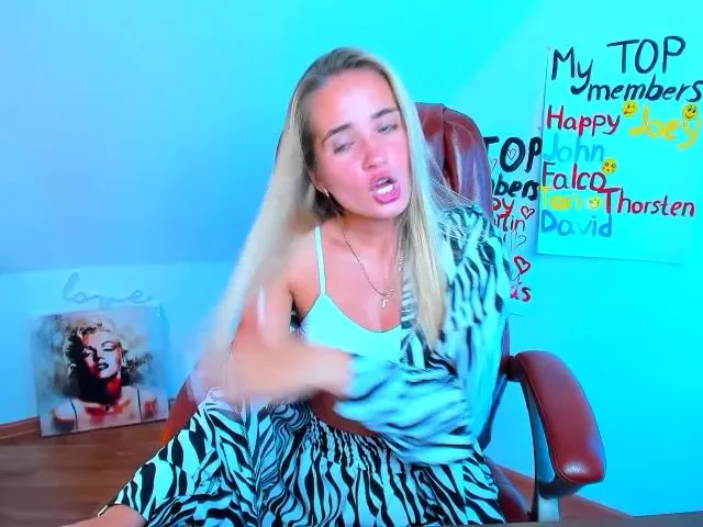 Live sex webcam photo for Angell__si #274198429