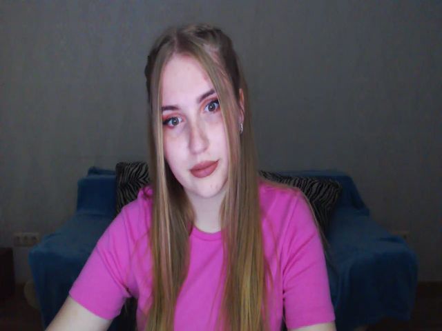 Live sex webcam photo for Angelloveee #273600637