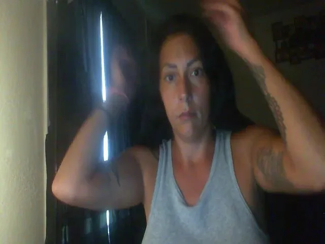 Live sex webcam photo for Angelmarie89 #273726064