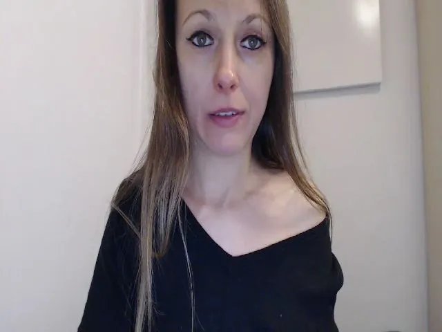 Live sex webcam photo for Angelslive5 #271981301