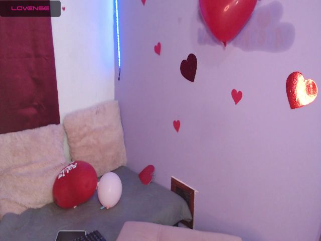 Live sex webcam photo for Angelvicky #272477730