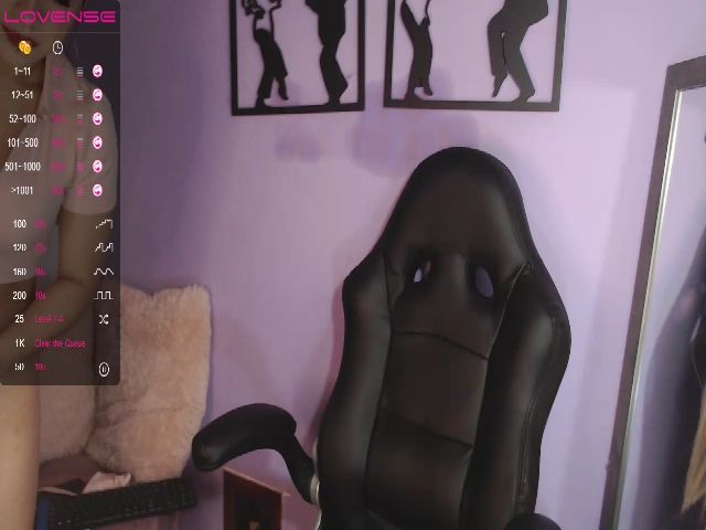 Live sex webcam photo for Angelvicky #272686034