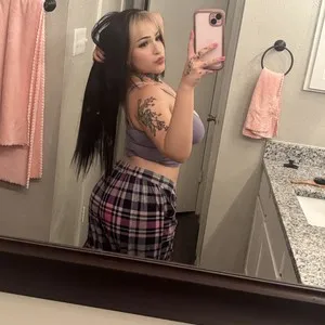Live sex webcam photo for Angelynraynex #292770785