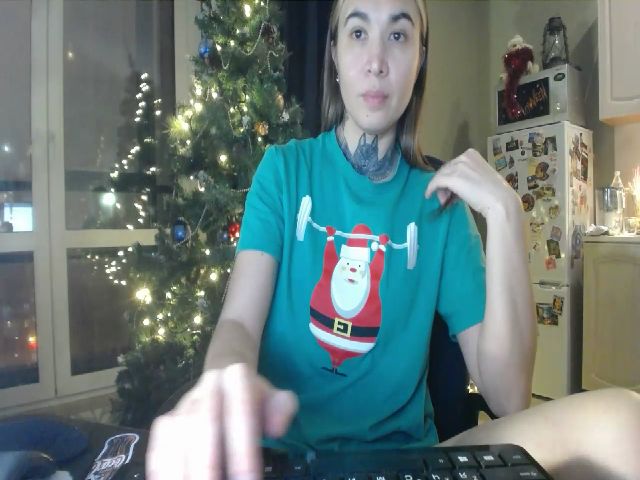 Live sex webcam photo for Angie_Wild #271844772