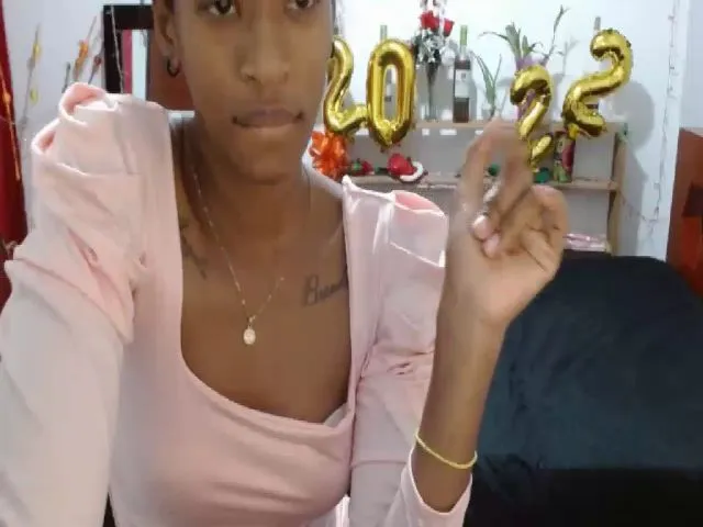 Live sex webcam photo for Angiehotx1x #272220214