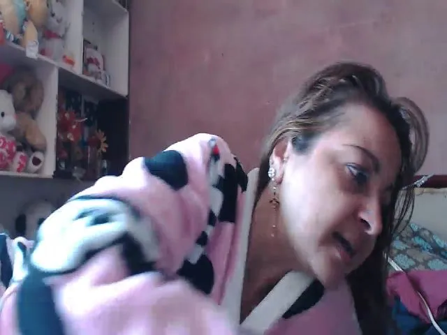 Live sex webcam photo for AnieHorny #271842508