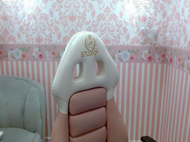 Live sex webcam photo for Aniie_pink #272438261