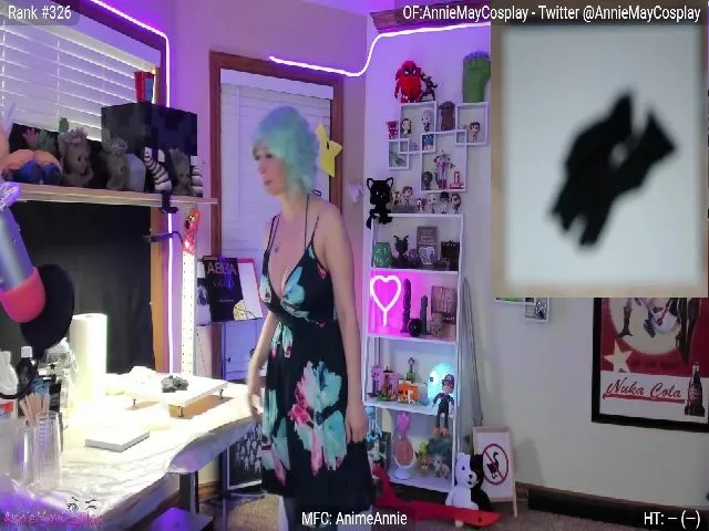 Live sex webcam photo for AnimeAnnie #274265365