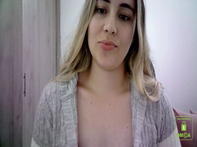 Live sex webcam photo for Anita_ruiz #272938427