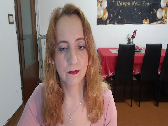 Live sex webcam photo for AnnaElla #272003420