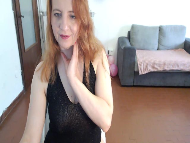 Live sex webcam photo for AnnaElla #273491497