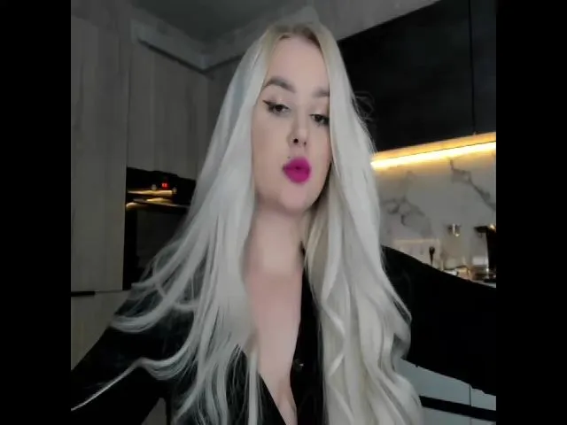 Live sex webcam photo for AnnaFoxyy #274337294