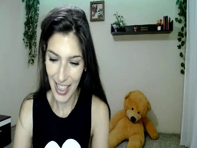 Live sex webcam photo for AnnaMFC_ #273882617