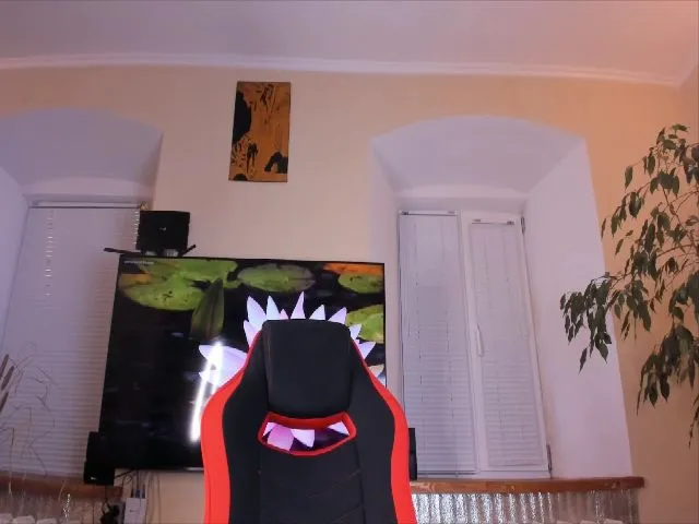 Live sex webcam photo for AnnaTY98 #272013418