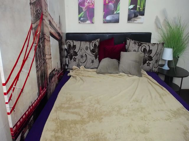 Live sex webcam photo for Anna_Bellle #274505751