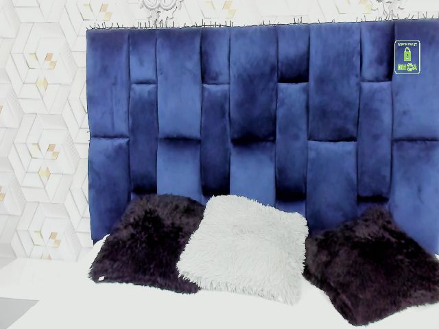 Live sex webcam photo for Anna_cooper #271699281