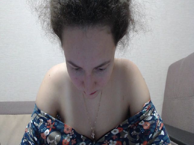 Live sex webcam photo for Annacookie007 #271693045