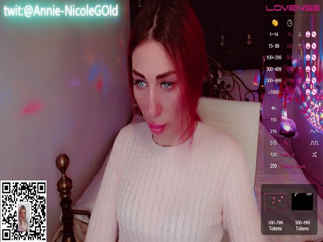 Live sex webcam photo for AnnieGOld #273566787