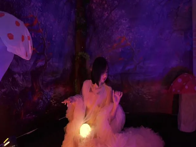 Live sex webcam photo for AnnieJulieth #274603730