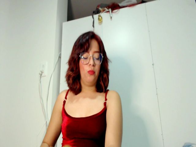 Live sex webcam photo for Annie_bunny #272336011