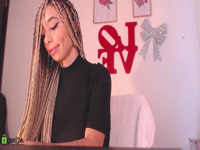 Live sex webcam photo for Annie_es #272008540