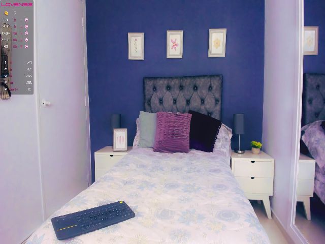 Live sex webcam photo for anniesclub #273376925