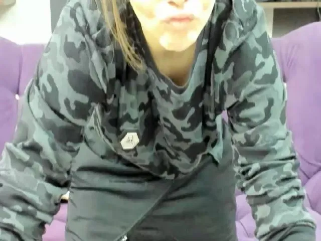 Live sex webcam photo for Annisa_Kate #271695135