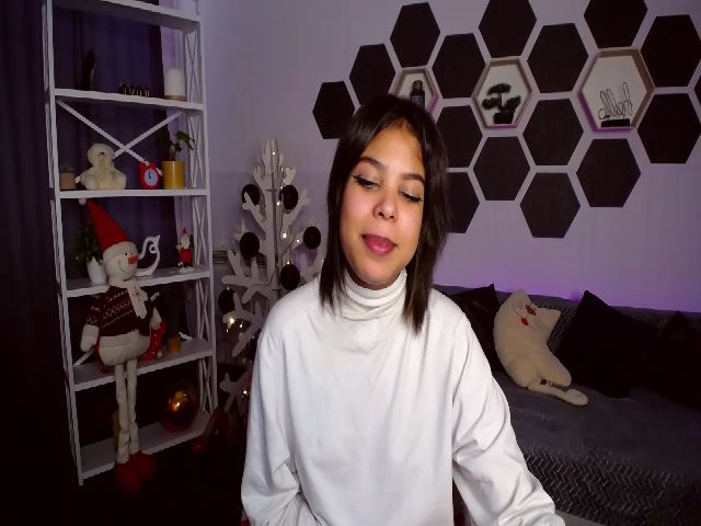 Live sex webcam photo for AnnyBrooks #271719067