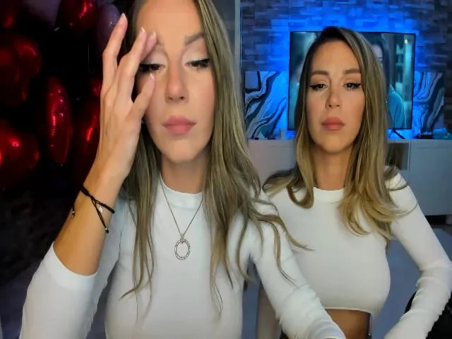 Live sex webcam photo for AnoookTWINS #272286615